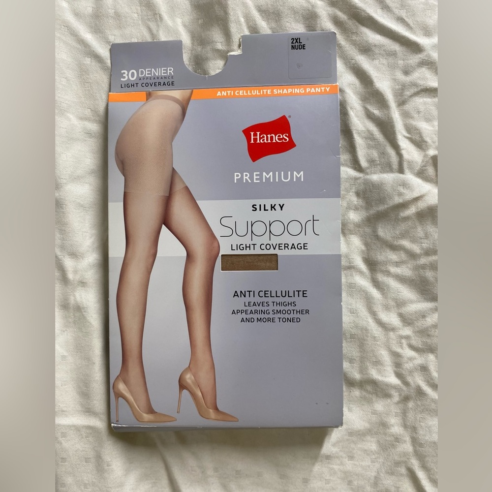 Hanes Premium Silky Support Pantyhose - Nude